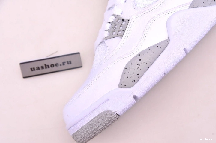 White  4 Jordan CT8527-100 Retro Oreo 1112